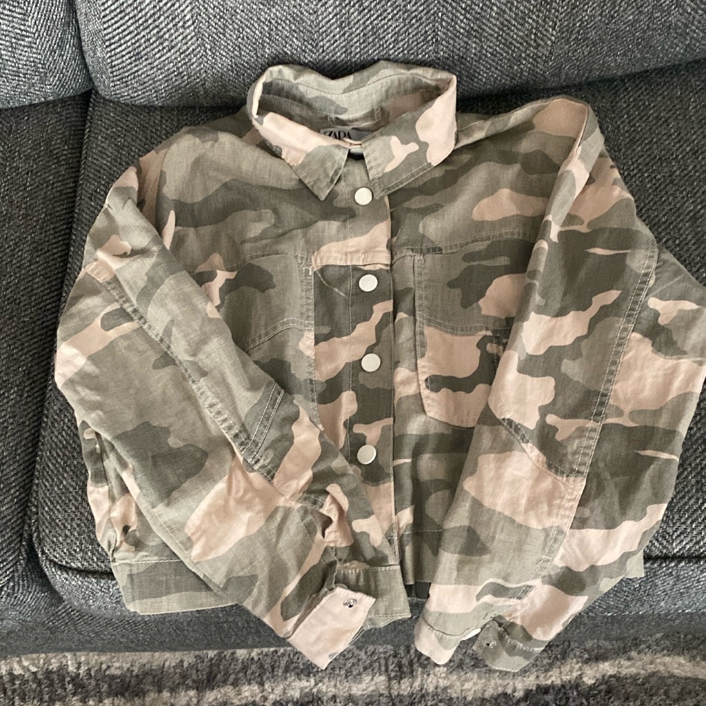 Button Down Camouflaged “Jacket”